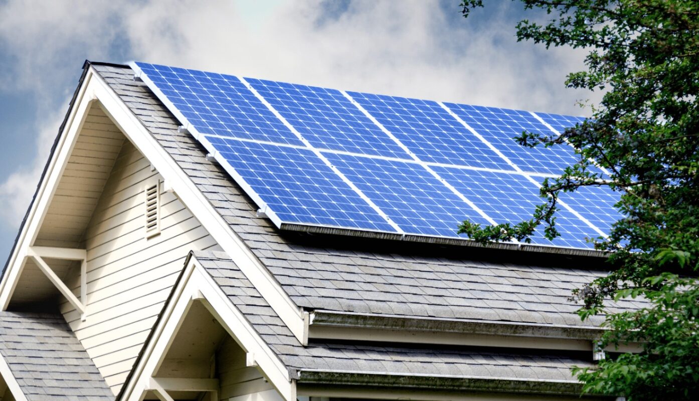 Solar Panel Warranty 101 (What to Know in 2024)